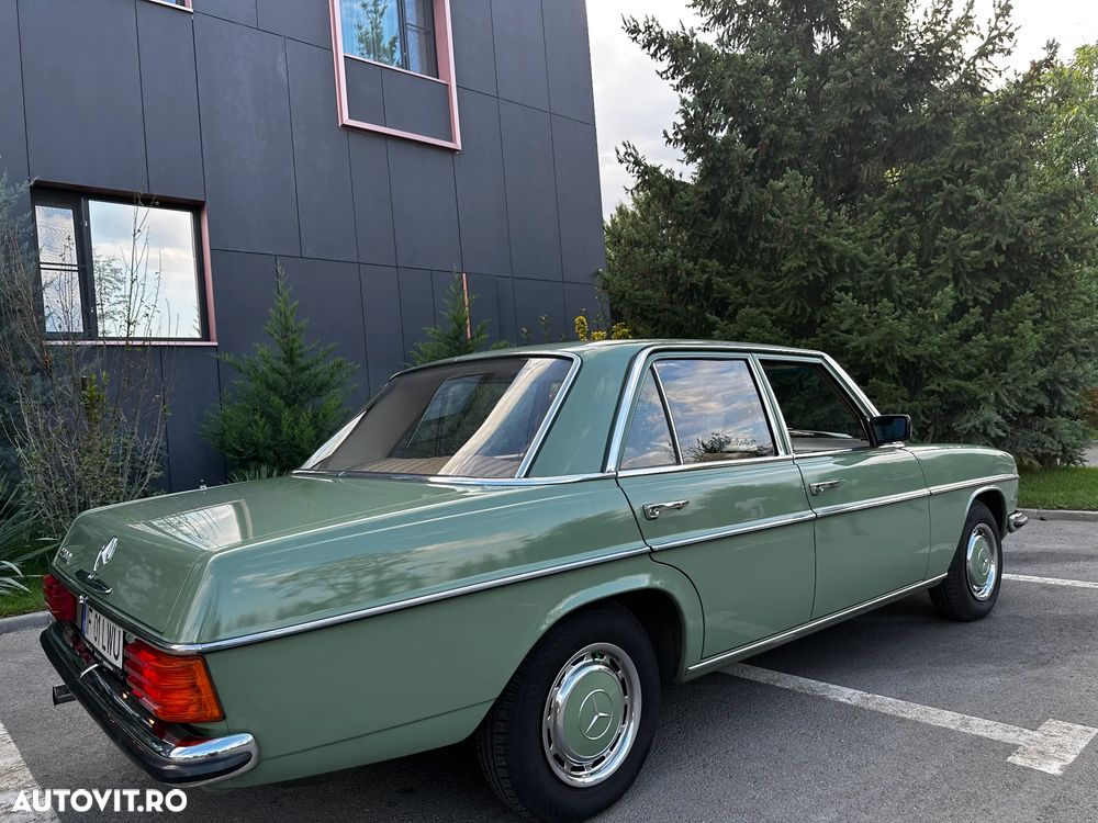 Mercedes-Benz W115 - 12