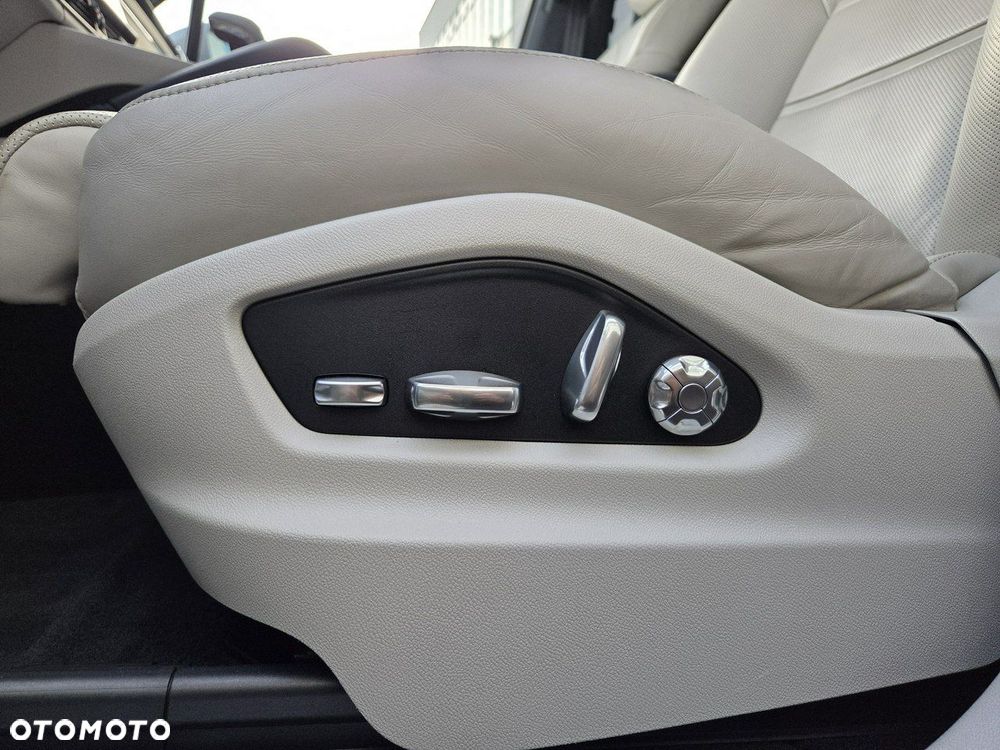 Porsche Cayenne E-Hybrid - 31