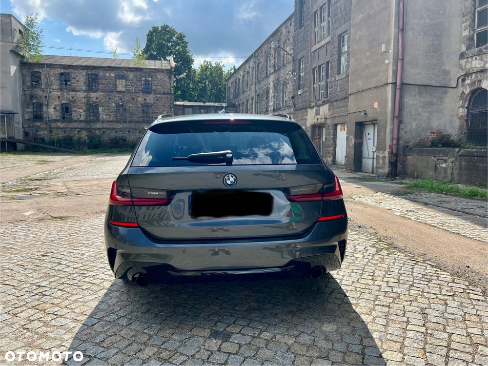 BMW Seria 3 330e PHEV xDrive - 6