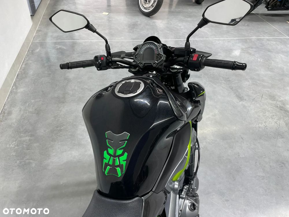 Kawasaki Z 900 - 15