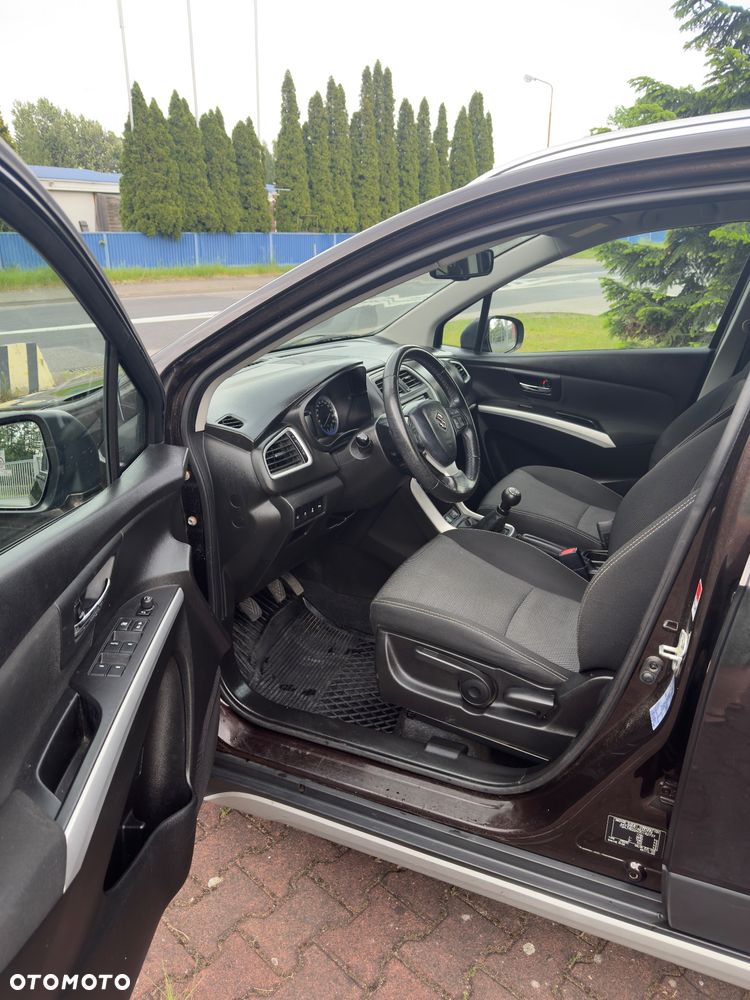 Suzuki SX4 S-Cross 1.6 Comfort - 16