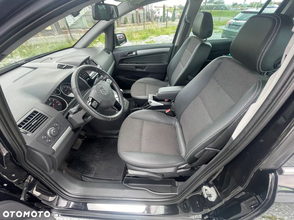 Opel Zafira - 19