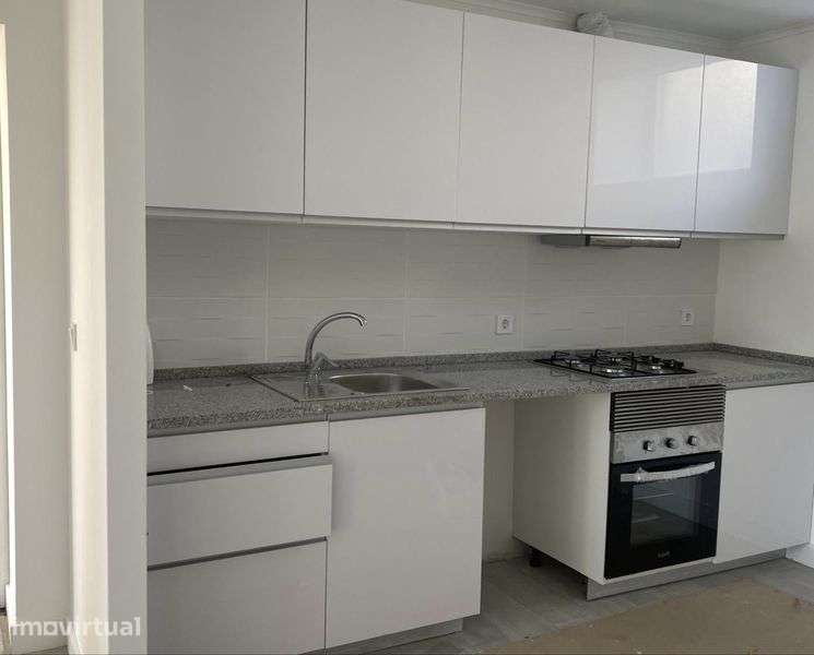 Andar de moradia T1 - Grande imagem: 4/7