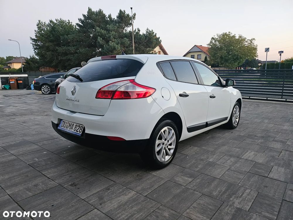 Renault Megane 2012 photo 4