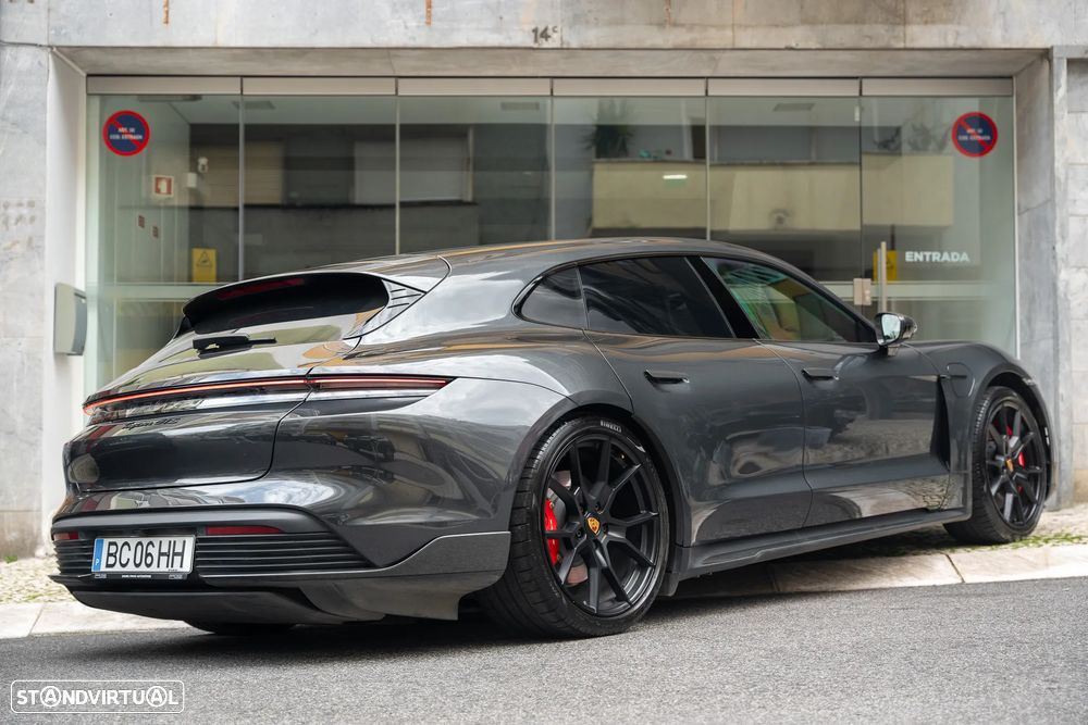 Porsche Taycan Sport Turismo GTS - 49