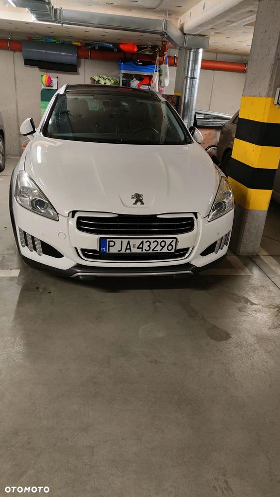 Peugeot 508 RXH Hybrid4 - 3