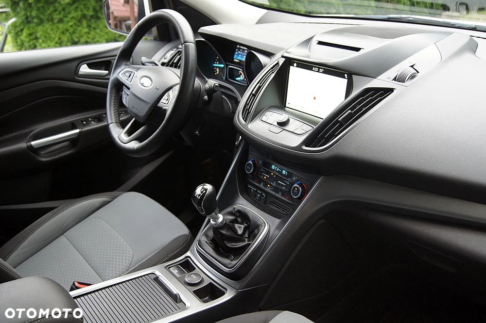 Ford Kuga - 31