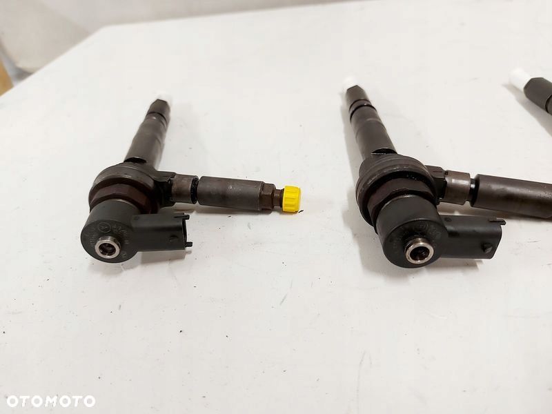 OPEL ASTRA 3 III H MERIVA A 1.7 CDTI WTRYSKIWACZ WTRYSK PALIWA 0445110175 - 7