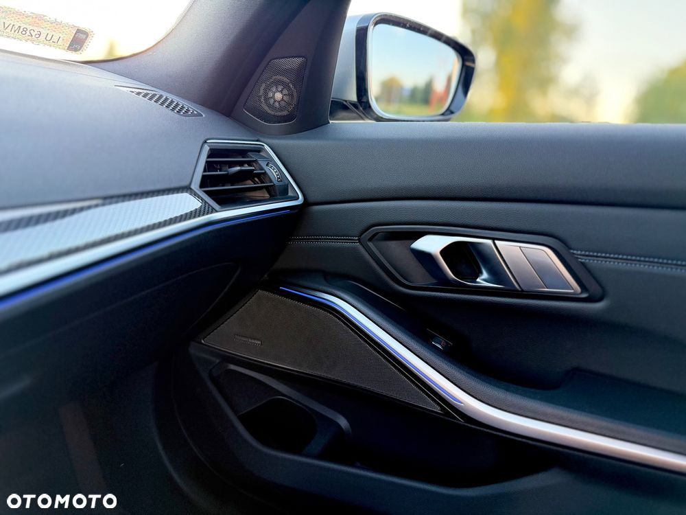 BMW Seria 3 - 21