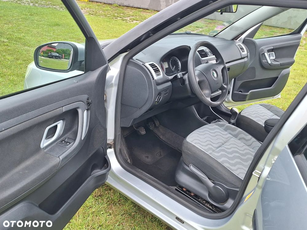 Skoda Roomster 1.4 MPI Comfort PLUS EDITION - 25