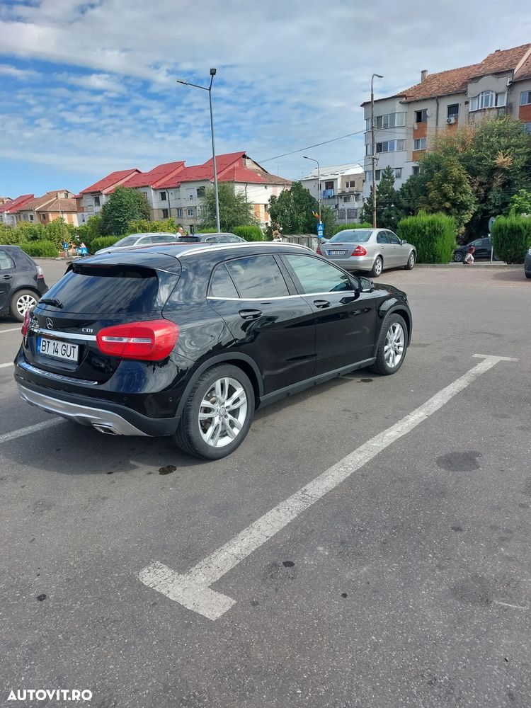 Mercedes-Benz GLA - 2
