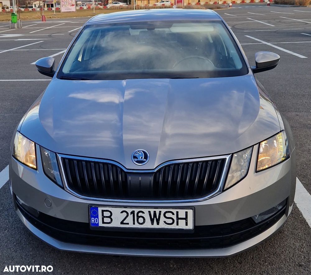 Skoda Octavia 1.6 TDI DSG Ambition - 3