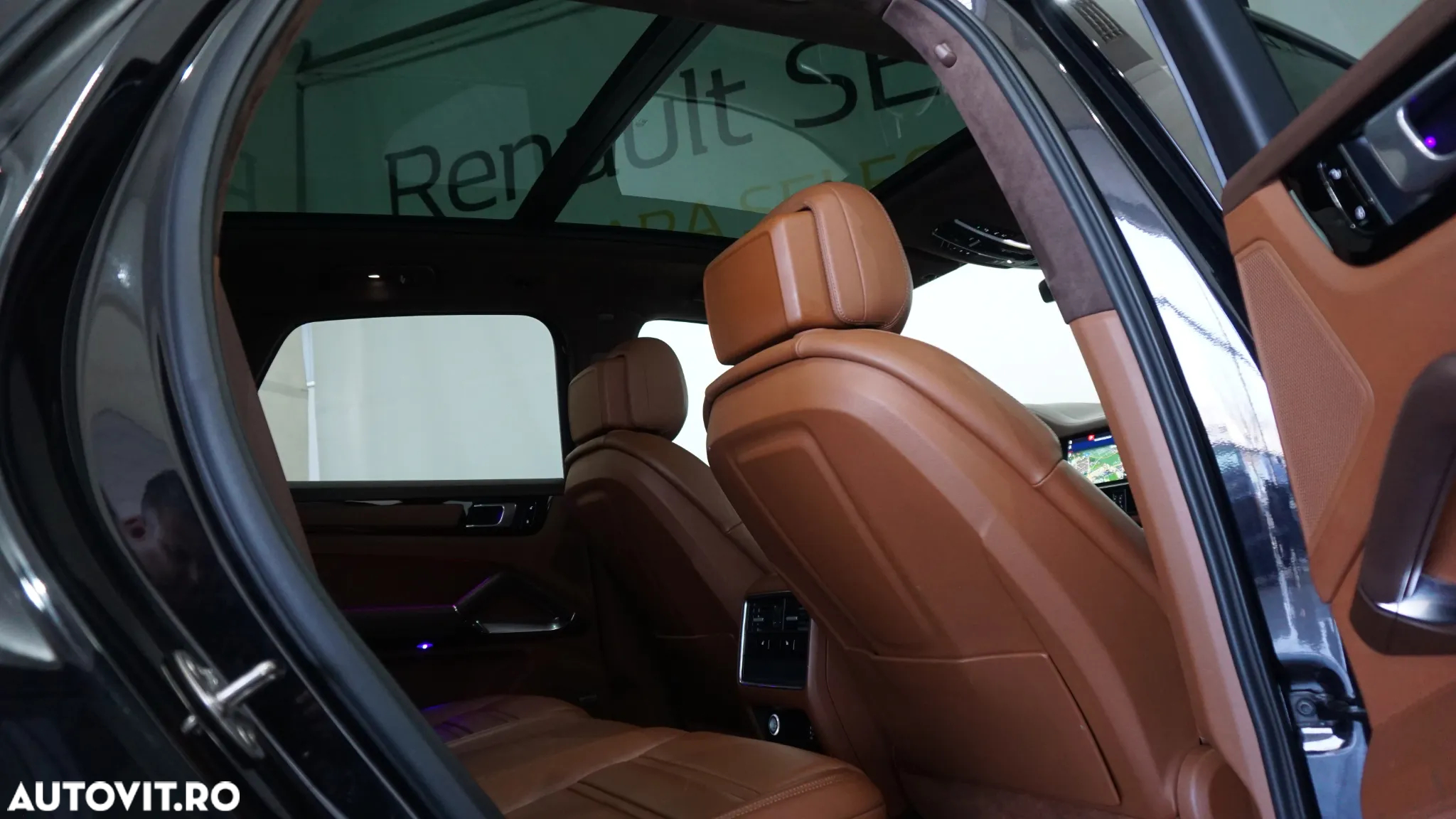 Porsche Cayenne Turbo - 36