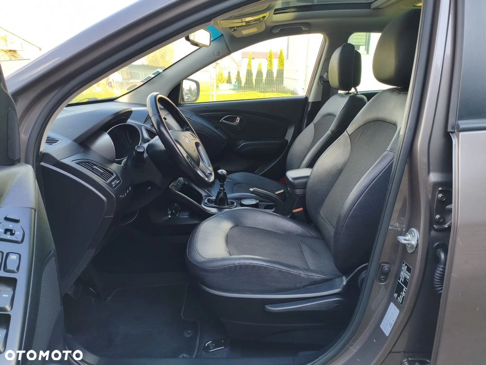 Hyundai ix35 1.7 CRDi 2WD blue Style - 14