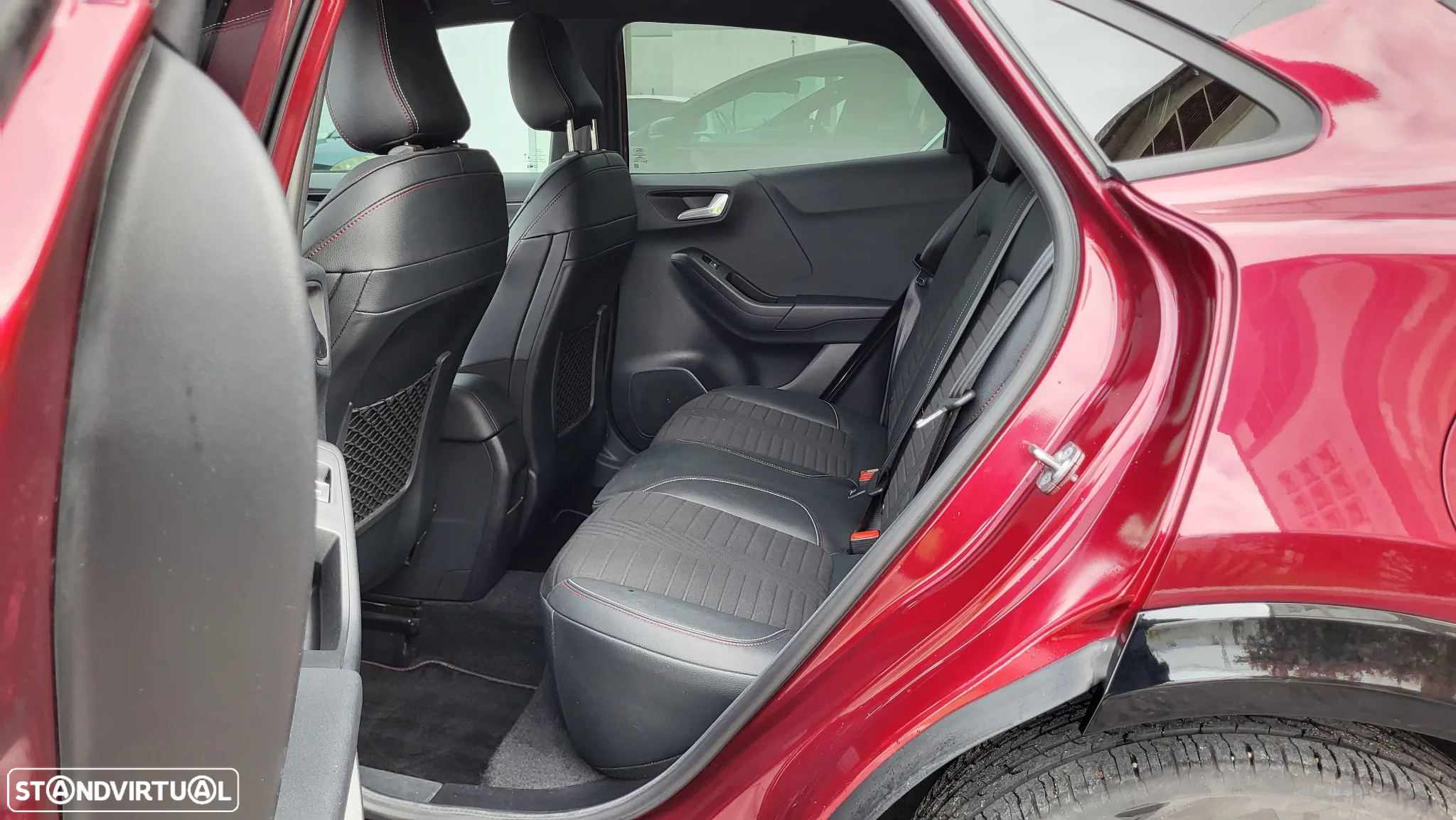 Ford Puma 1.0 EcoBoost MHEV ST-Line X Vivid Ruby Edition - 18