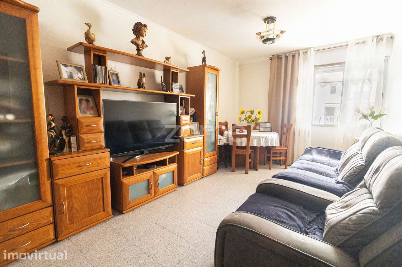 Apartamento T3 com 88 m² ao lado da Estação Fertagus de Corroios - Grande imagem: 4/22