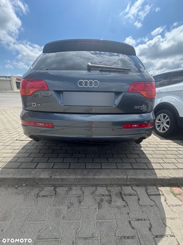 Audi Q7 3.0 TDI Quattro Tiptronic - 8