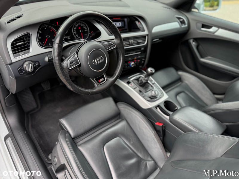 Audi A4 Limousine - 27