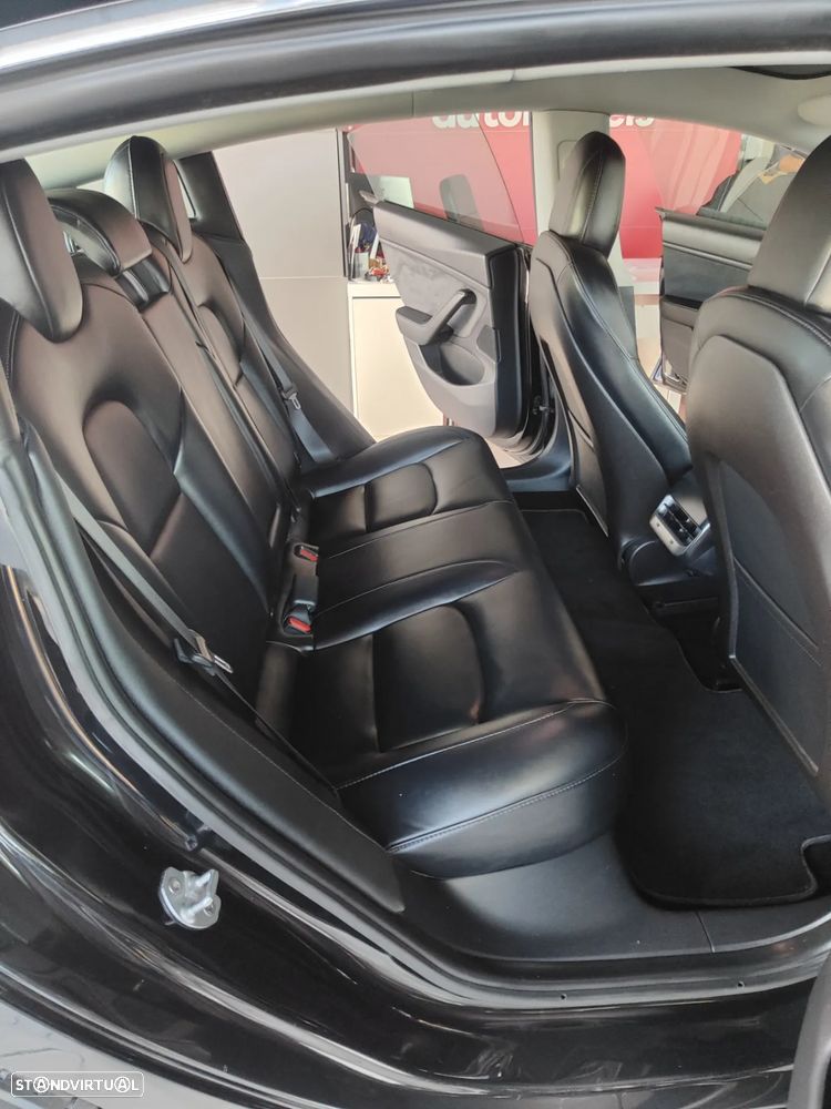 Tesla Model 3 Long Range Tração Traseira - 18