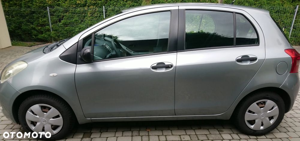 Toyota Yaris 1.0 Luna - 3
