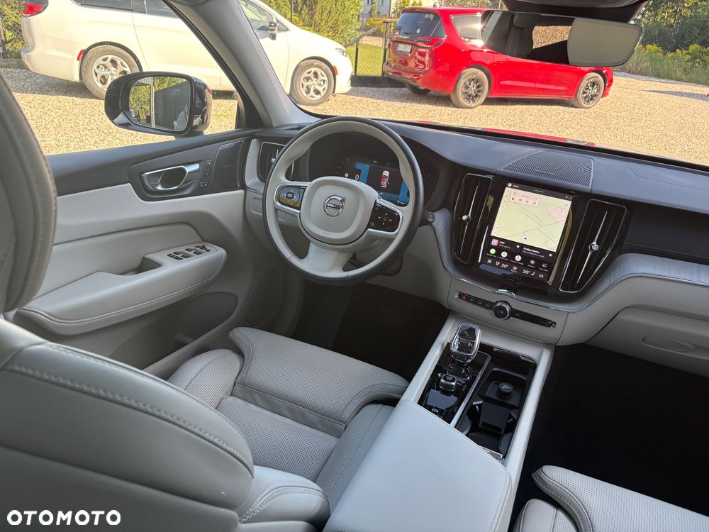 Volvo XC 60 B5 B AWD Ultra Bright - 24