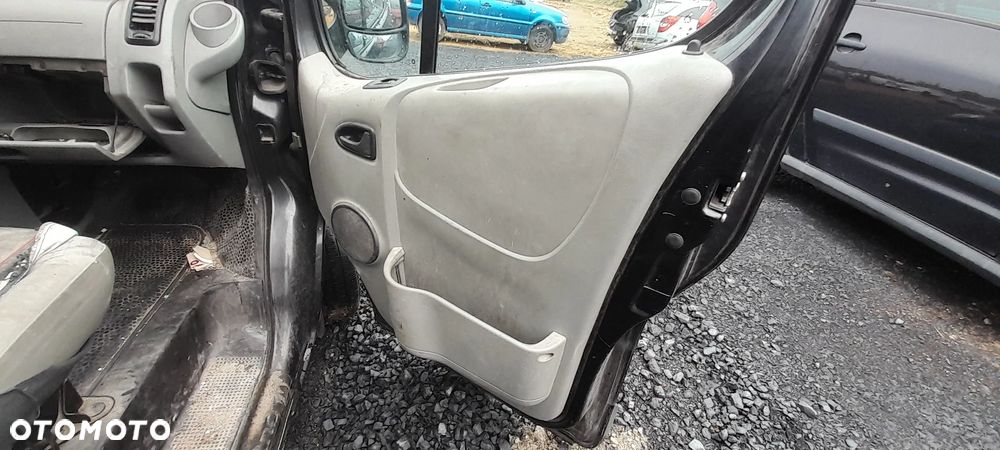 OPEL VIVARO A DRZWI PRAWY PRZÓD PRZEDNIE PRAWE KOMPLETNY 298 27/10 - 2