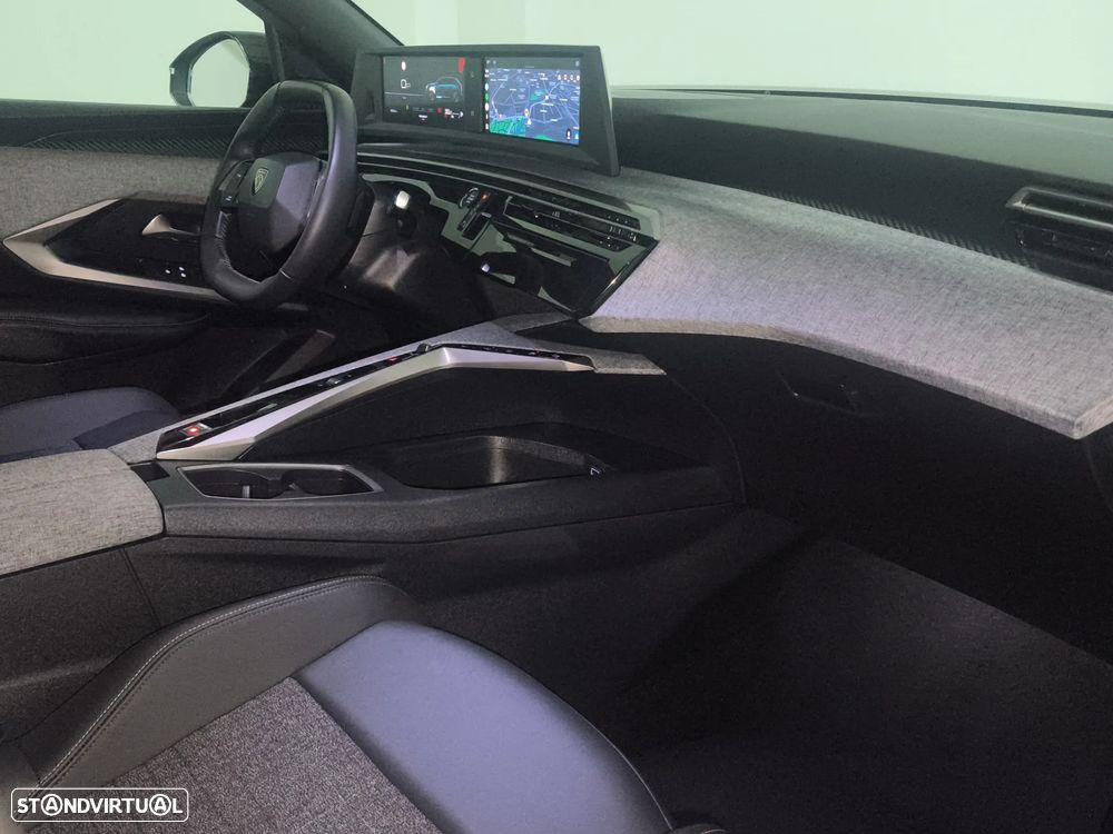 Peugeot 5008 Hybrid 145 e-DSC6 Allure - 11