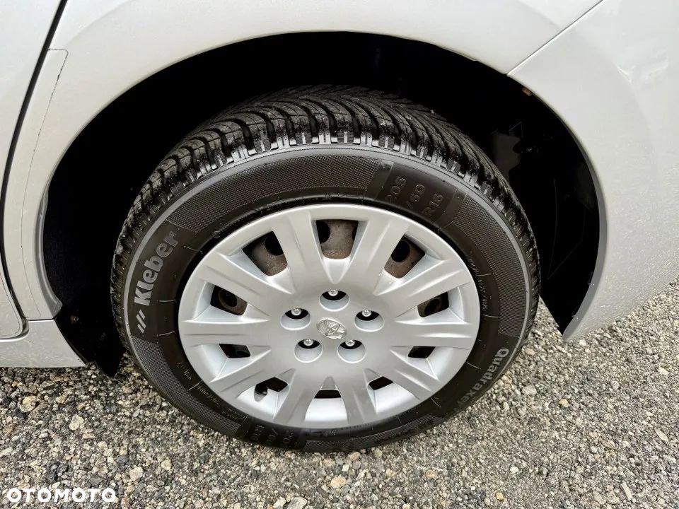 Toyota Verso 1.8 Premium 7os - 15