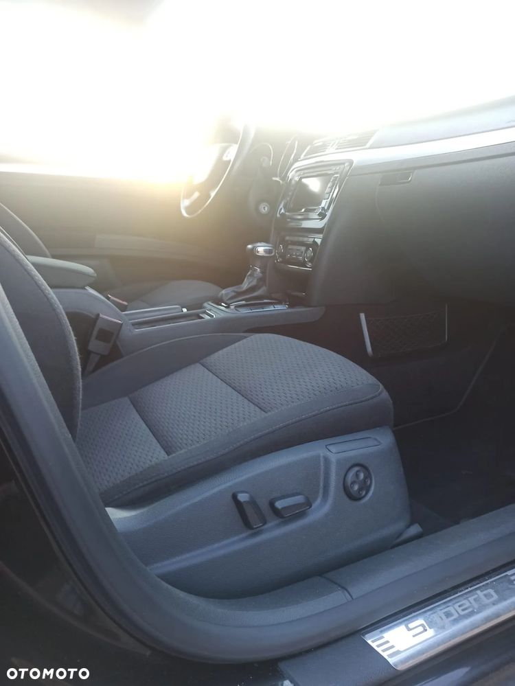 Skoda Superb Combi 1.8 TSI DSG Active - 19