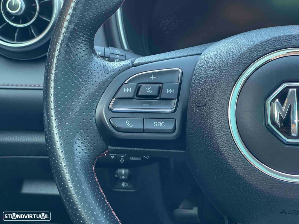 MG EHS 1.5 T-GDI Plug-in Hybrid Luxury - 40