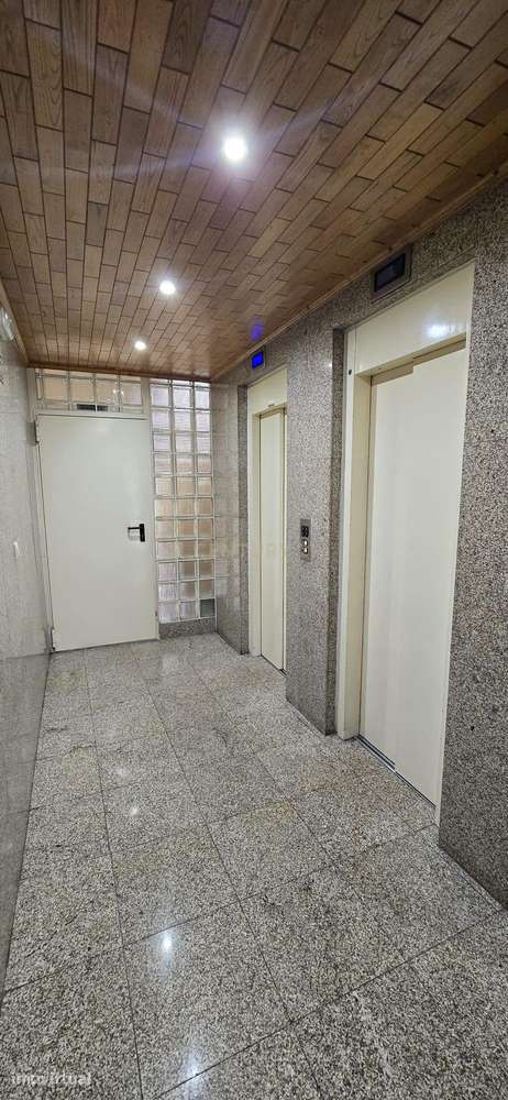 Apartamento T2 com Vista para a Montanha em Bragança - Grande imagem: 4/7