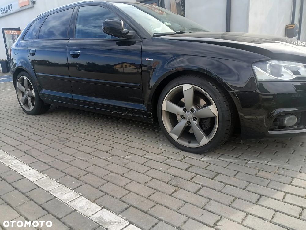 Audi A3 Sportback - 3