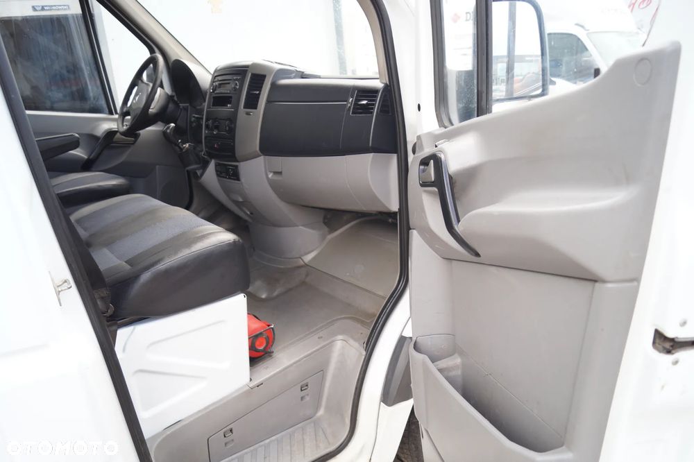 Mercedes-Benz Sprinter - 21