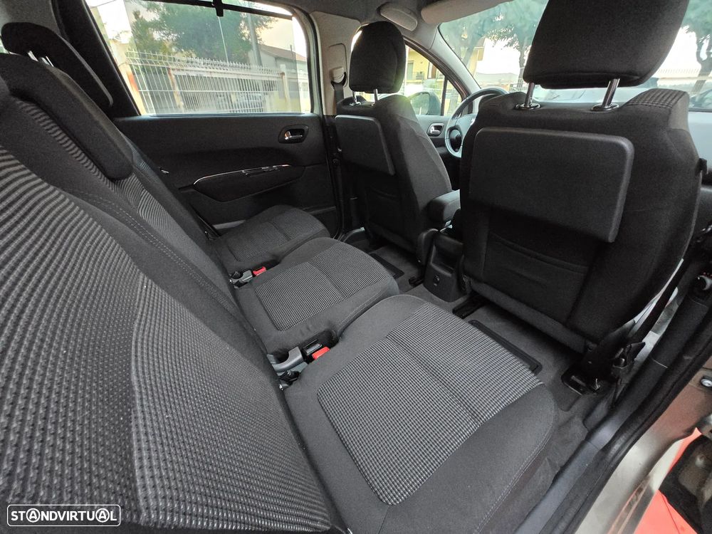 Peugeot 5008 1.6 HDi Premium - 4