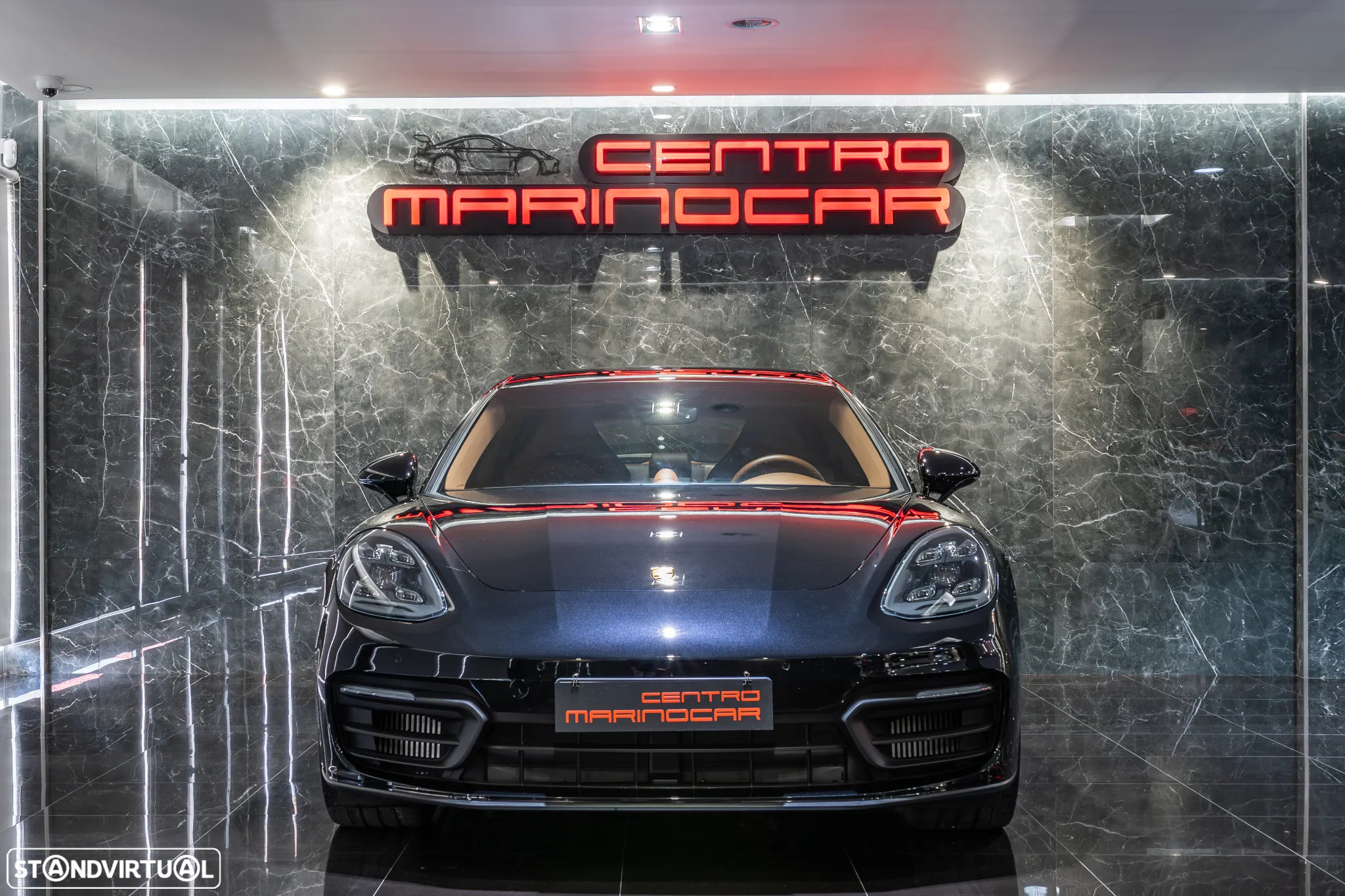 Porsche Panamera Sport Turismo 4S E-Hybrid - 2