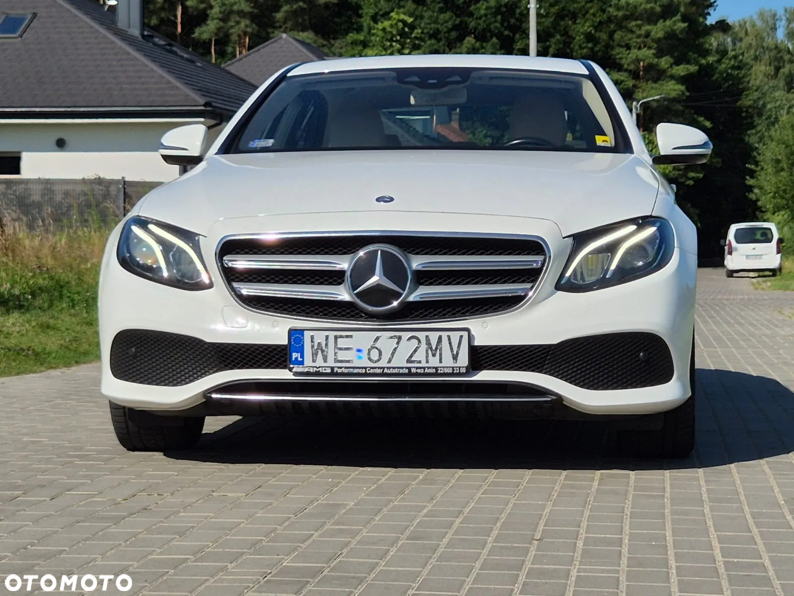 Mercedes-Benz Klasa E 220 d Business Edition 9G-TRONIC - 28