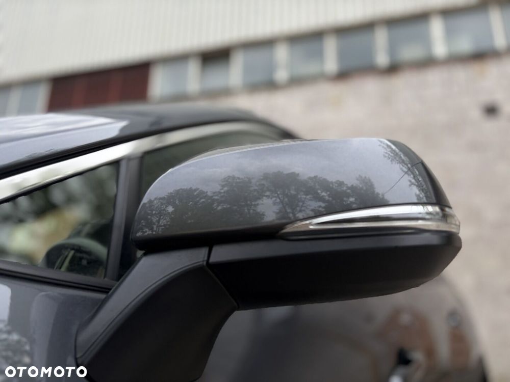 Toyota RAV4 - 11