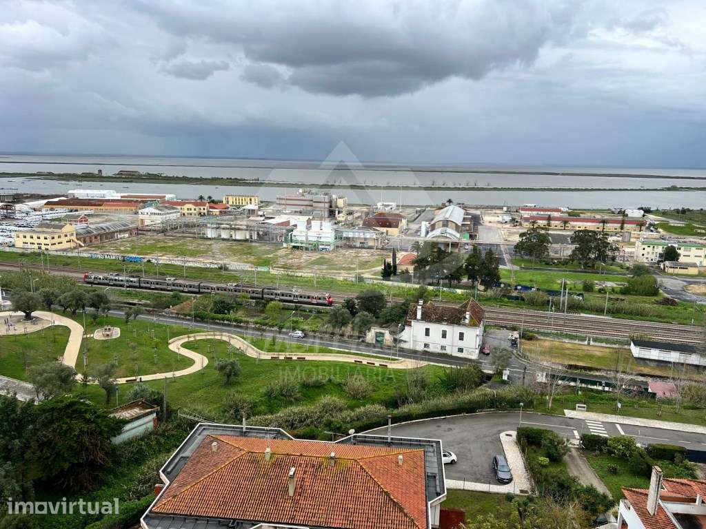 T3 Mobilado com Vista Panorâmica sobre o Rio Tejo | Póvoa de Santa ... - Grande imagem: 2/25