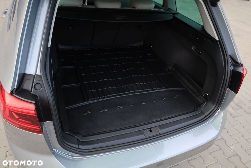 Volkswagen Passat 2.0 TSI 4Mot Elegance DSG - 33