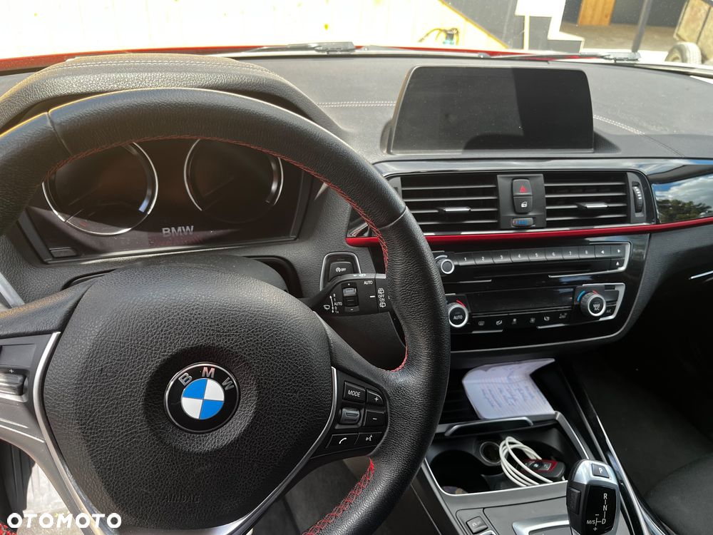BMW Seria 1 118i Sport Line Shadow - 13