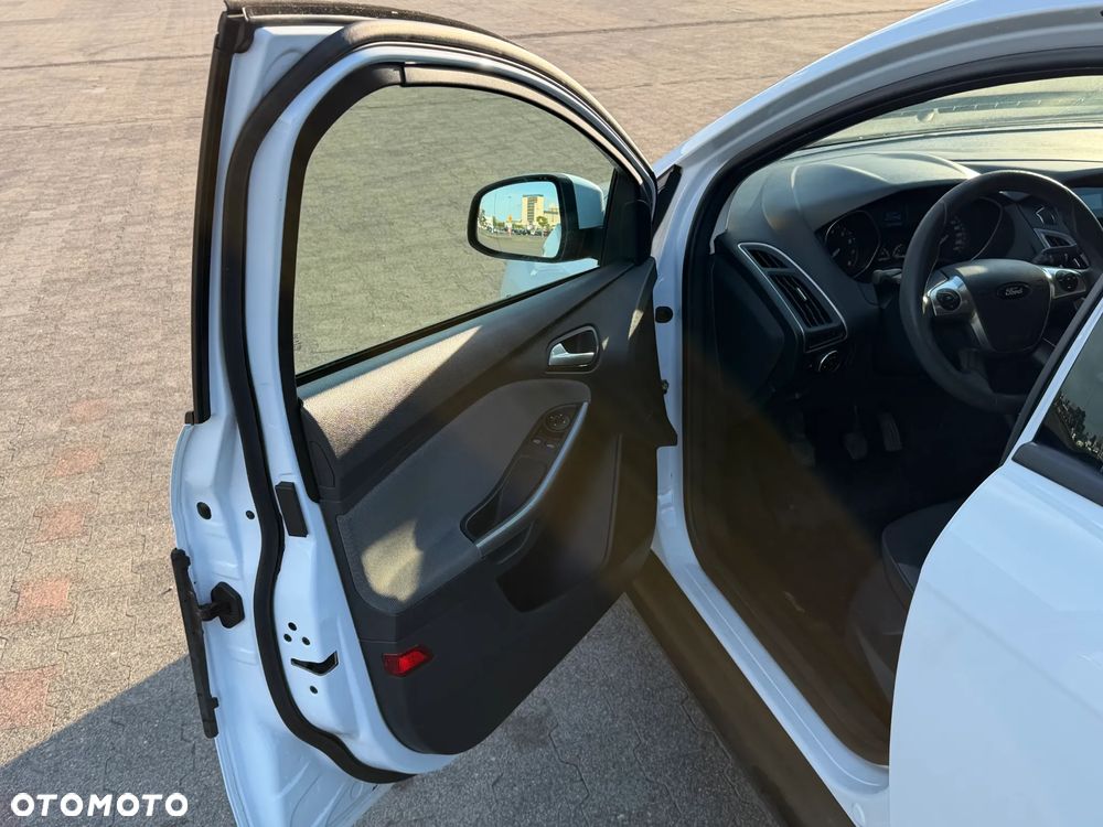 Ford Focus - 28