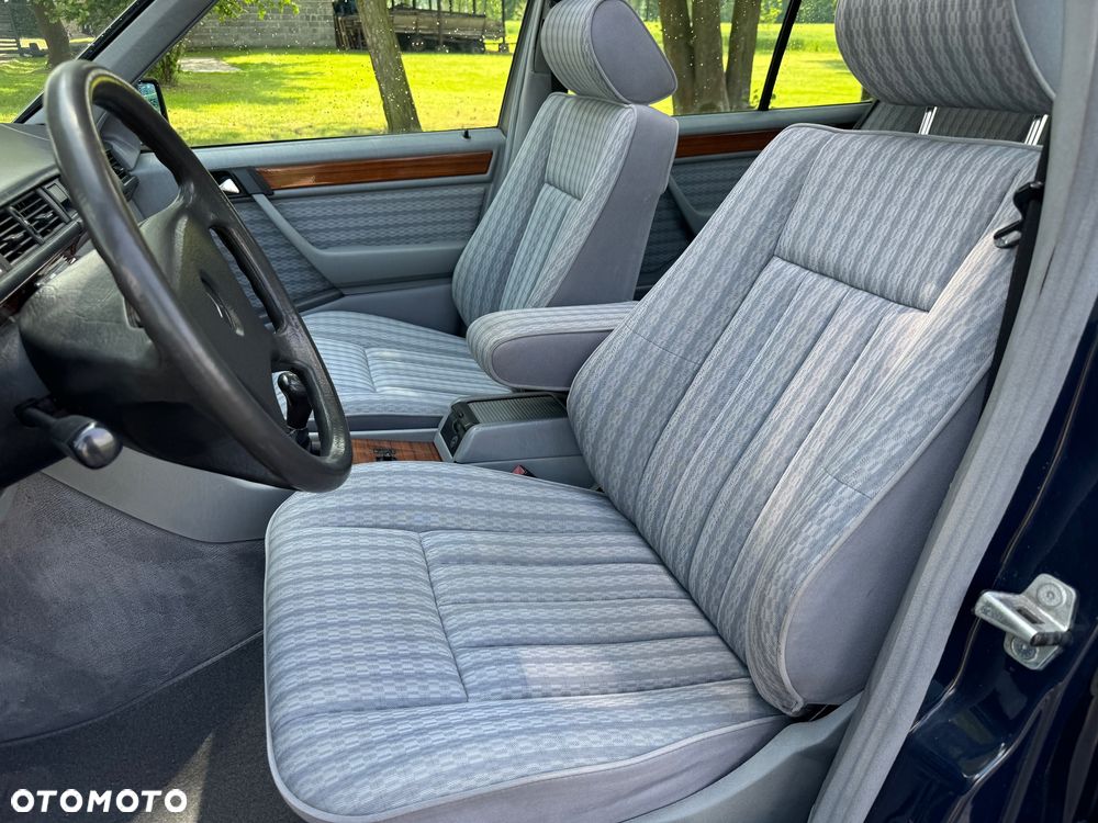 Mercedes-Benz W124 (1984-1993) - 18