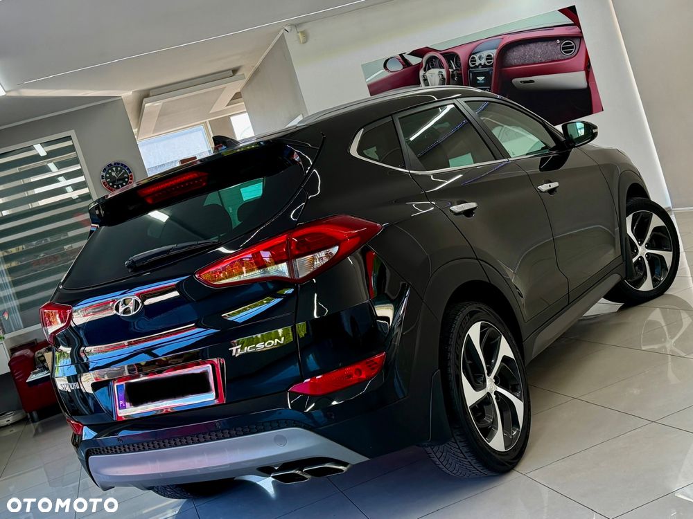 Hyundai Tucson 2.0 CRDI BlueDrive Style 2WD - 33