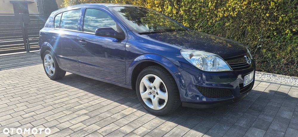 Opel Astra 1.6 Edition - 11
