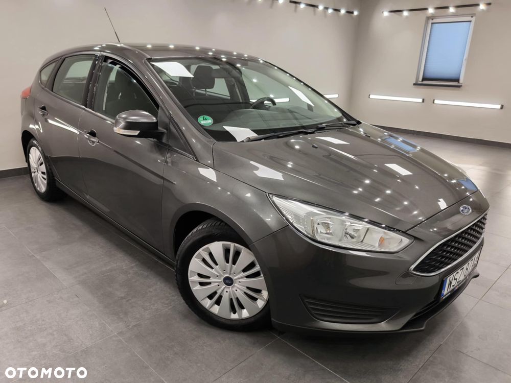 Ford Focus 1.0 EcoBoost Trend - 28