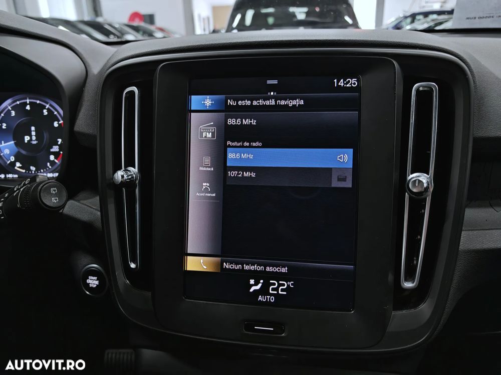 Volvo XC 40 T2 AT8 Momentum - 21