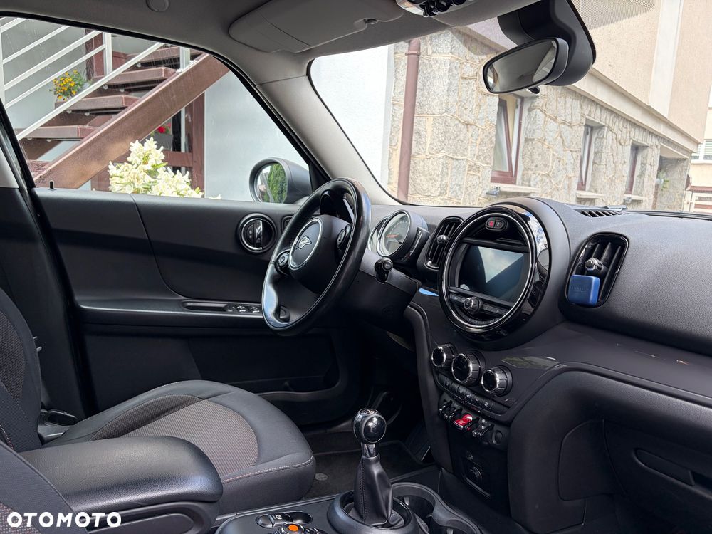 MINI Countryman One - 8