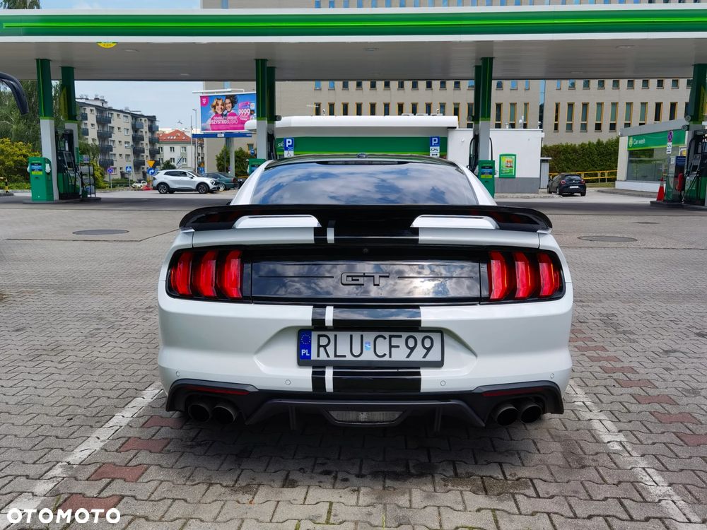 Ford Mustang - 7