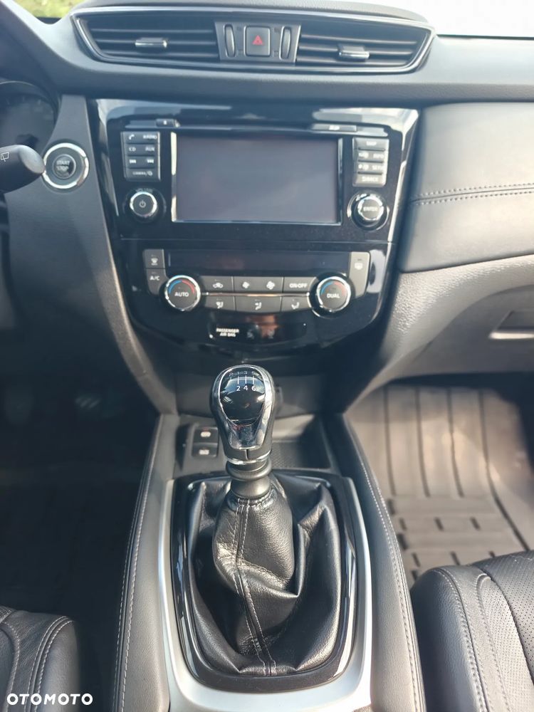 Nissan X-Trail 1.6 DIG-T Tekna 2WD 7os - 14