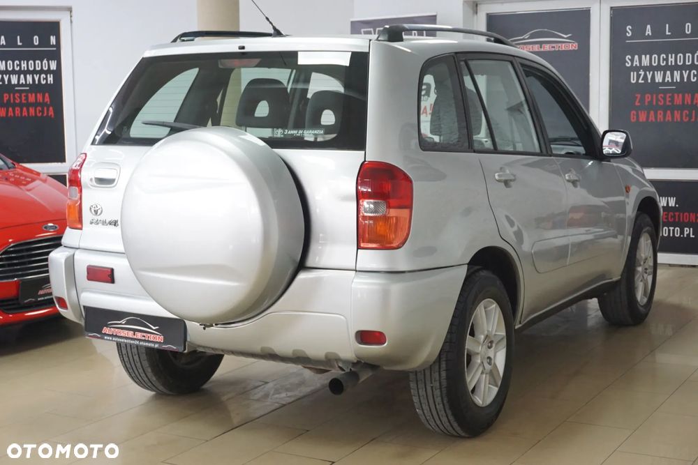 Toyota RAV4 D-4D 4x4 - 4